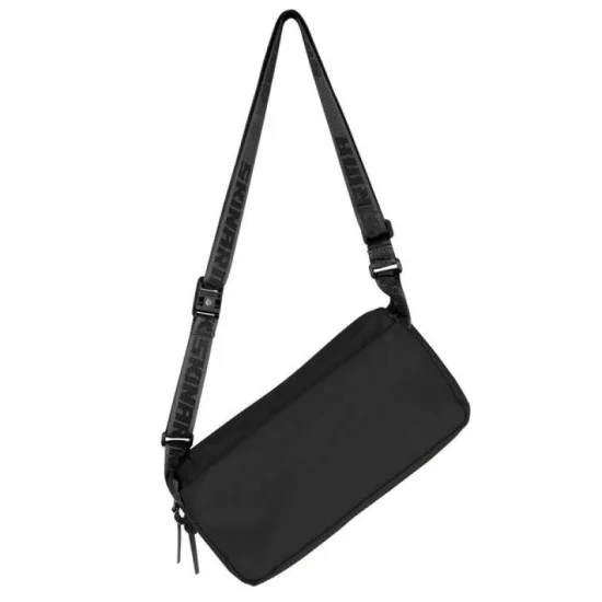 Skinarma Crossbody Jager - Black